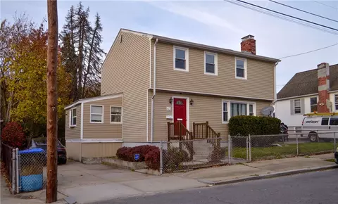 63 Yale Ave, Providence, RI 02908