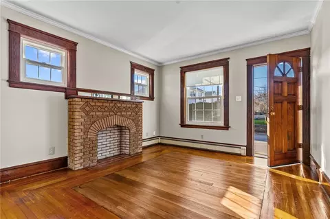 21 Kermit St, Woonsocket, RI 02895 photo 8