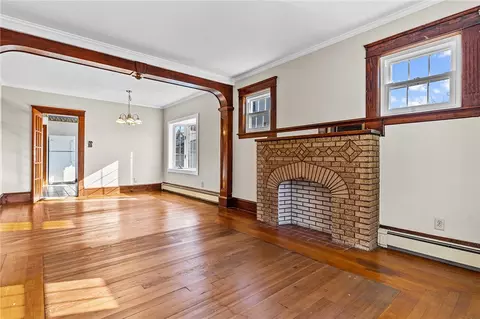 21 Kermit St, Woonsocket, RI 02895 photo 12
