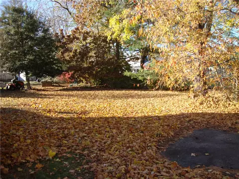 33 Cobblestone Ln, Westerly, RI 02891 photo 5