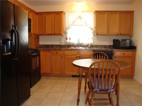 33 Cobblestone Ln, Westerly, RI 02891 photo 13