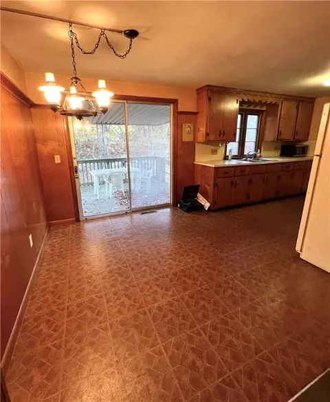 263 Brian Dr, Warwick, RI 02886 photo 2