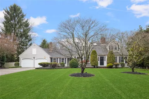 60 Crystal Dr, East Greenwich, RI 02818
