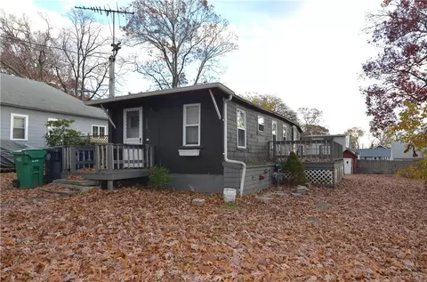 188 Wood St, Warwick, RI 02889