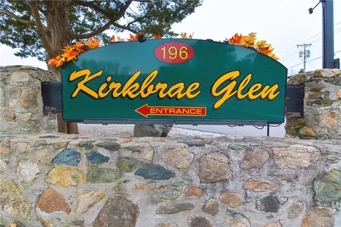 196 Old River Rd #101, Lincoln, RI 02865