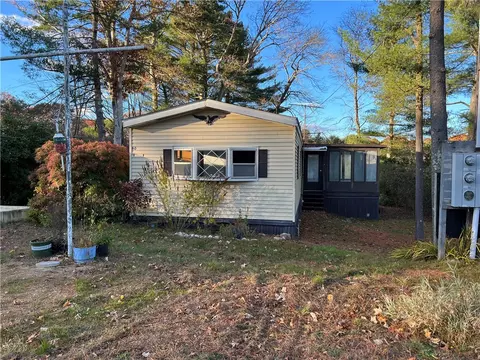 465 Gardiner Road Lot Apt 60 Rd, Richmond, RI 02892