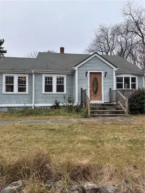 224 W Greenville Rd, Scituate, RI 02857