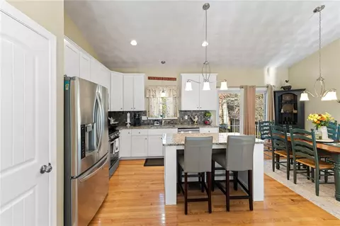 645 Ten Rod Rd, Exeter, RI 02822 photo 8