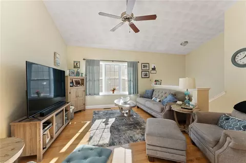 645 Ten Rod Rd, Exeter, RI 02822 photo 11