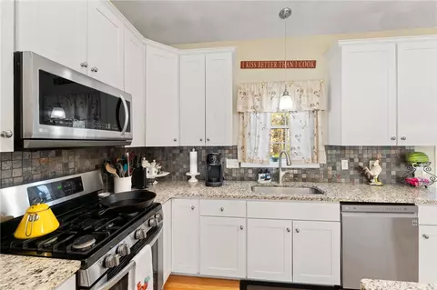 645 Ten Rod Rd, Exeter, RI 02822 photo 4