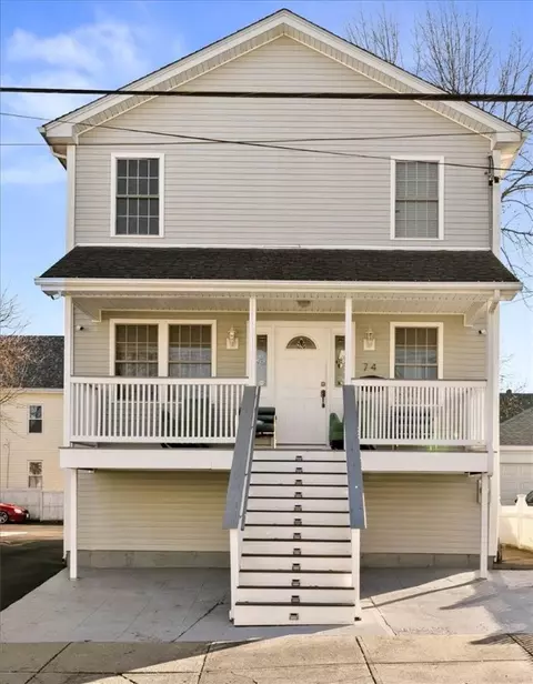 74 Armington Ave, Providence, RI 02909