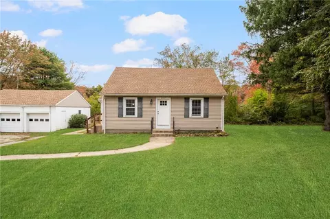 4717 Flat River Rd, Coventry, RI 02827 photo 2