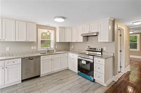 4717 Flat River Rd, Coventry, RI 02827 photo 7