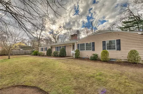 59 Timberline Rd, Warwick, RI 02886 photo 5