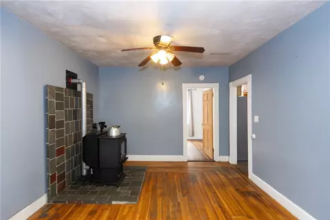 36 Laurel Ave, Coventry, RI 02816 photo 5
