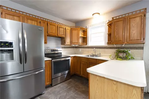 36 Laurel Ave, Coventry, RI 02816 photo 7