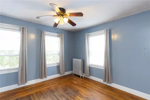 36 Laurel Ave, Coventry, RI 02816 photo 4