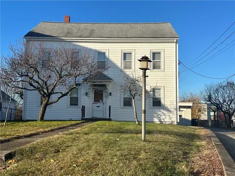 34 High St, Cumberland, RI 02864