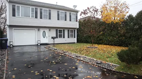 122 Merrill St, East Providence, RI 02914