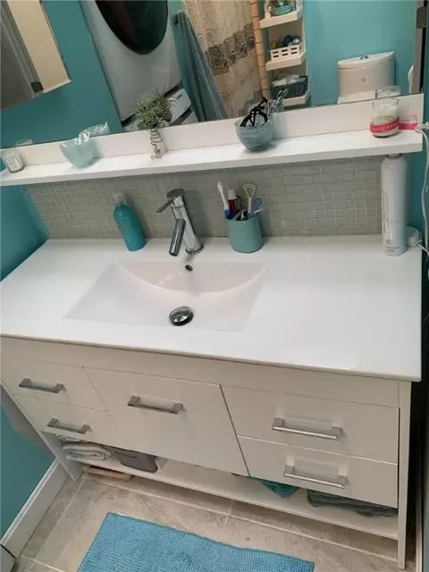 1012 Williamsburg Cir, Warwick, RI 02886 photo 14