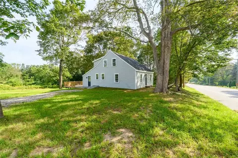 222 Hartford Rd, Brooklyn, CT 06234
