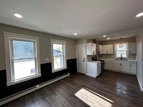 34 Rutland St, Woonsocket, RI 02895 photo 31