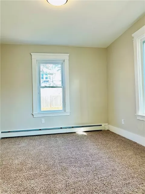 34 Rutland St, Woonsocket, RI 02895 photo 21