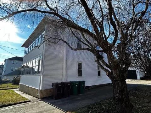 34 Rutland St, Woonsocket, RI 02895 photo 10
