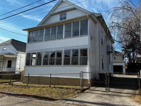 34 Rutland St, Woonsocket, RI 02895 photo 11