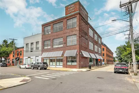 304 Pearl St #108, Providence, RI 02907