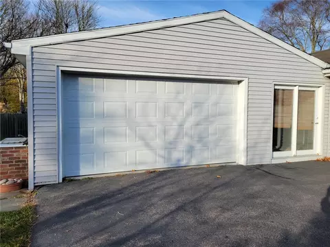 8 David Ave, Westerly, RI 02891 photo 5