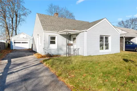 42 Nimitz Rd, East Providence, RI 02916