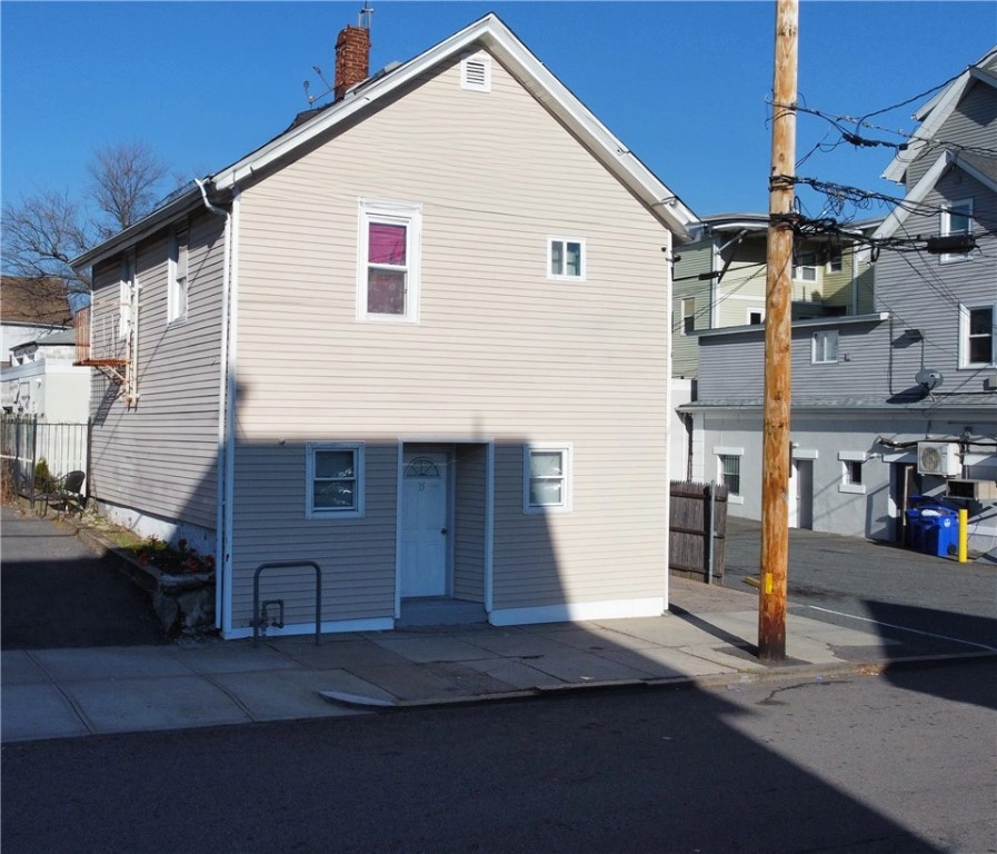 15 Moore St  