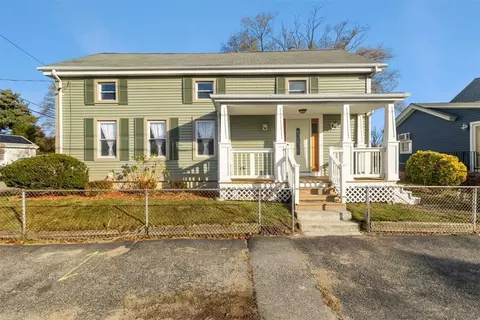 1 Crane St, Pawtucket, RI 02860