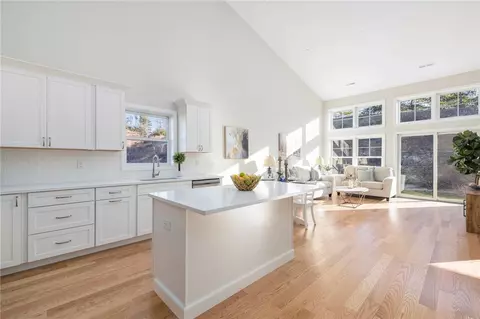 Kitchen - 10 Overlook Ln, Glocester, RI 02814 photo 4 of 4