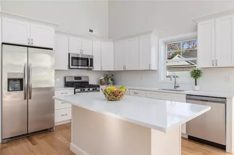 Kitchen - 10 Overlook Ln, Glocester, RI 02814 photo 2 of 4