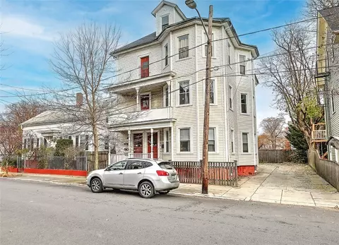 4 Ellery St, Providence, RI 02909