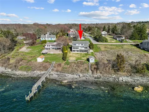 59 Seaside Dr, Jamestown, RI 02835