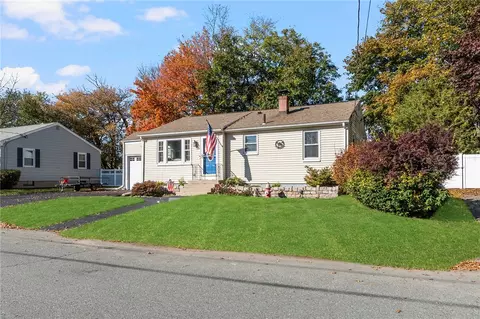 57 Dawson Ave, Warwick, RI 02888 photo 3