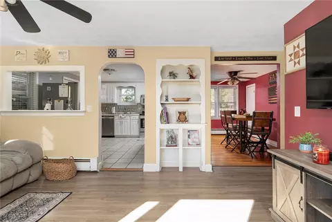 57 Dawson Ave, Warwick, RI 02888 photo 10