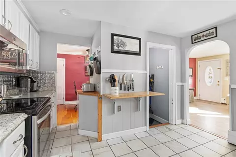57 Dawson Ave, Warwick, RI 02888 photo 14