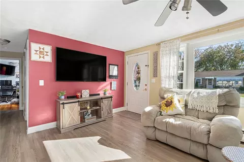 57 Dawson Ave, Warwick, RI 02888 photo 9