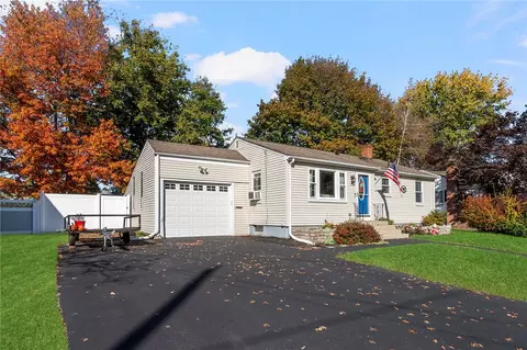 57 Dawson Ave, Warwick, RI 02888 photo 4