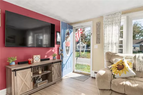 57 Dawson Ave, Warwick, RI 02888 photo 8
