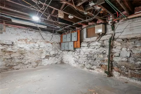 35 Greene St, Woonsocket, RI 02895 photo 35
