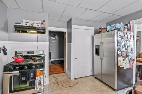 35 Greene St, Woonsocket, RI 02895 photo 27