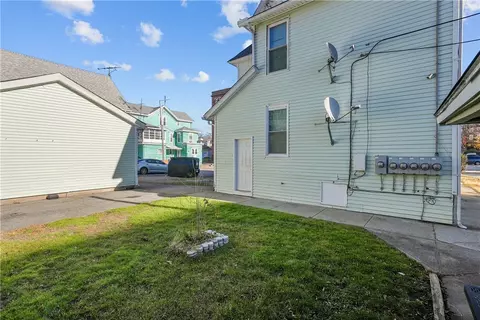 35 Greene St, Woonsocket, RI 02895 photo 34