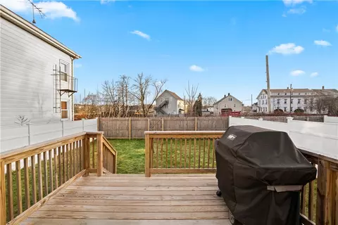 146 High St, Woonsocket, RI 02895 photo 26