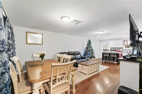 146 High St, Woonsocket, RI 02895 photo 7
