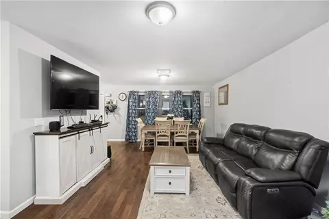 146 High St, Woonsocket, RI 02895 photo 13